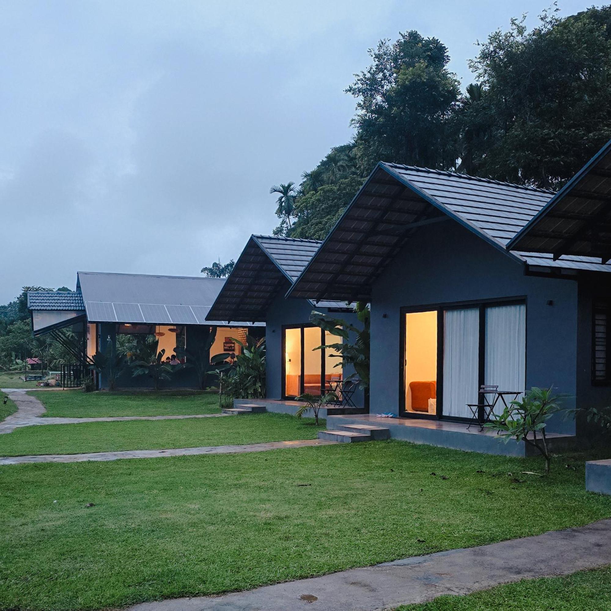 Bendheka - Cliff Front Cottages Coorg Gonikoppal Esterno foto